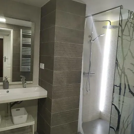 Lupus - Z Prywatna Sauna 公寓 斯克拉斯卡波伦巴